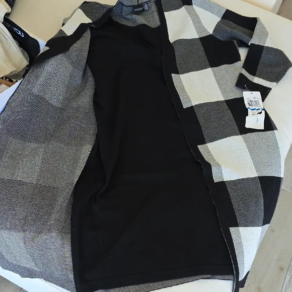 Nina Leonard Black and Gray Long Sleeve Dress - Picture 2 of 5